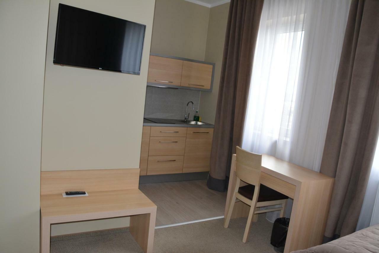 Emef Centrum Szkoleniowo-Serwisowe Sokolka Exteriör bild